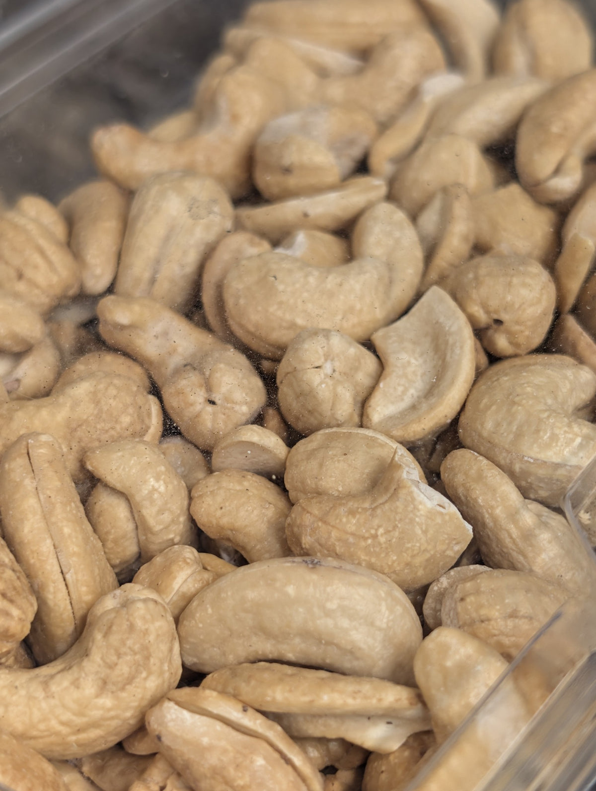 Salamat Cashews
بادام هندی
