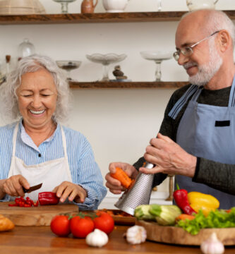 Microwave vs. Air Fryer: What’s Better for Senior-Friendly Cooking?