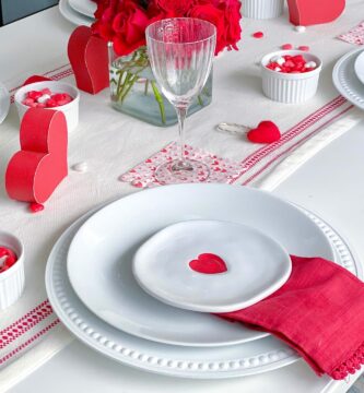 Valentine’s Day Table Decorations: Set the Scene for Romance