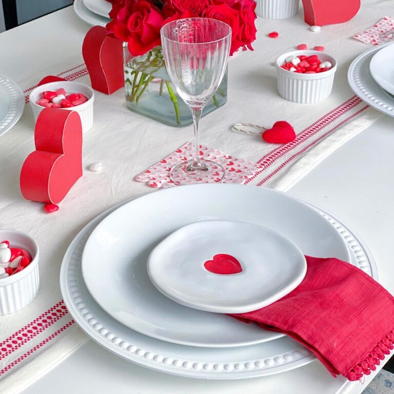 Valentine’s Day Table Decorations: Set the Scene for Romance